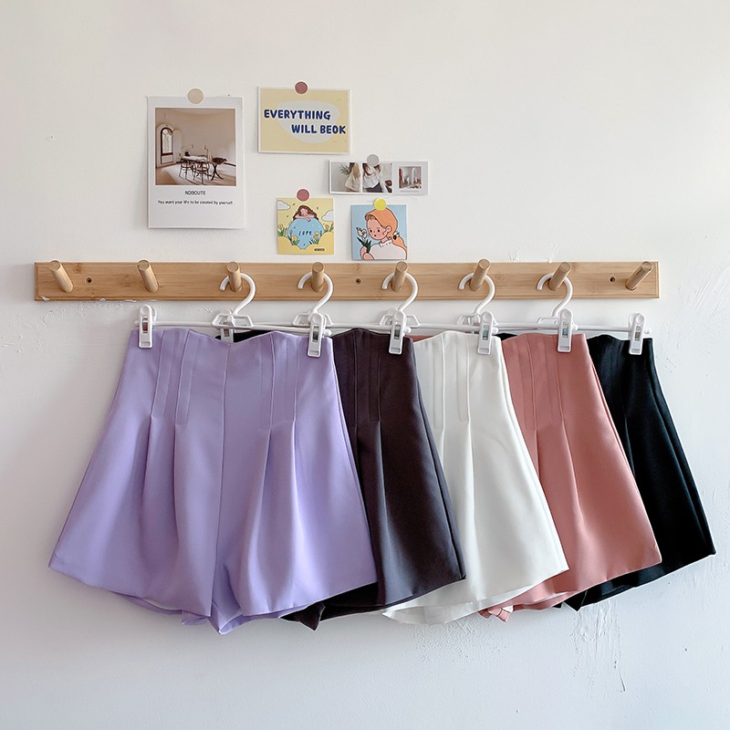 Quần đùi chữ A ống rộng eo cao thiết kế giản dị dành cho bạn nữ | BigBuy360 - bigbuy360.vn