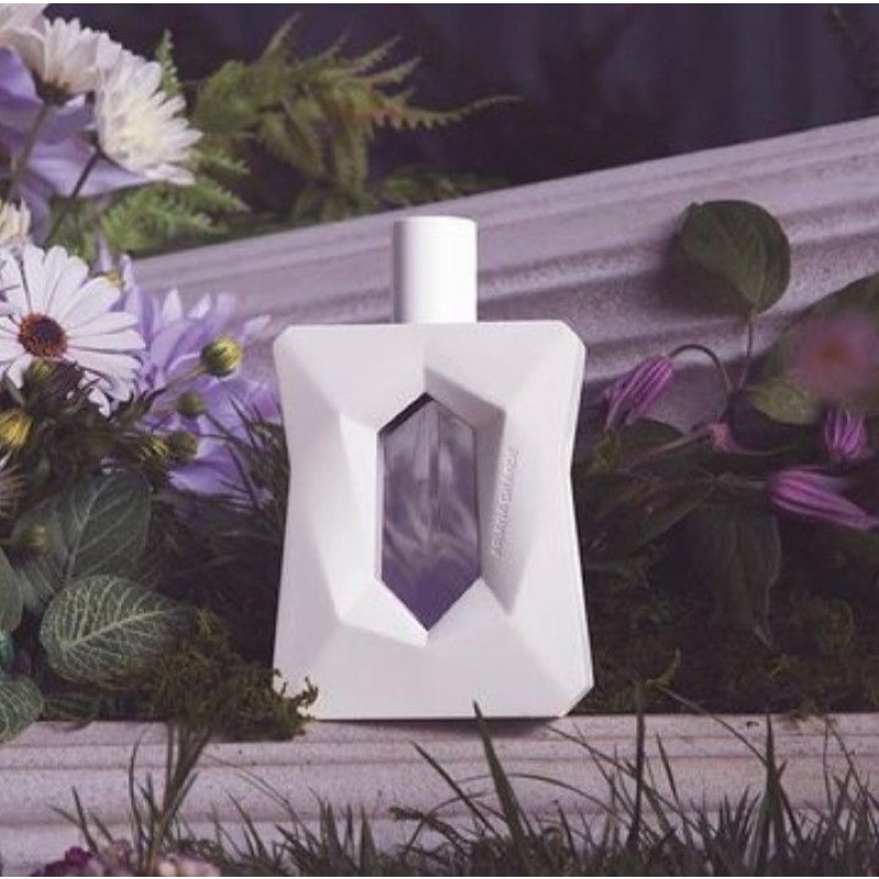 Nước hoa nhẹ nhàng Ariana Grande God is a woman 100ml EDP