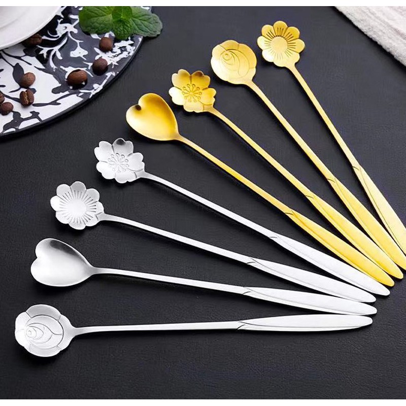 Thìa cà phê Inox cán dài 18cm hình bông hoa phong cách Nhật Bản