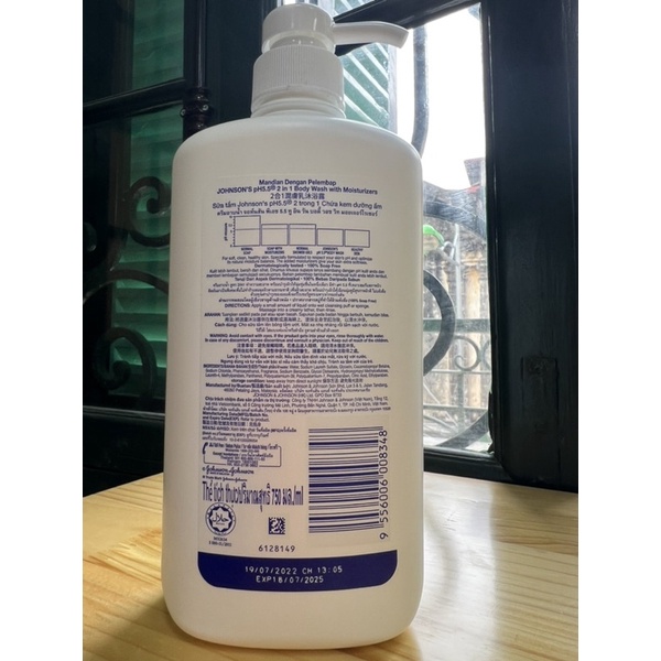 Sữa tắm Johnson’s pH 5.5 chai 750ml