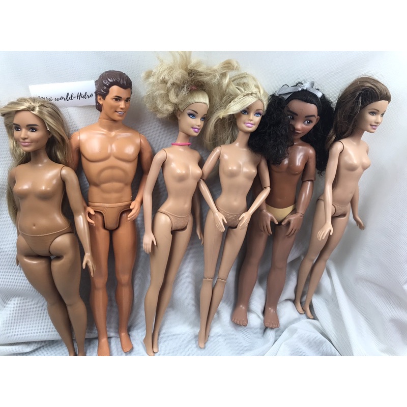 Búp bê Barbie chính hãng tồn kho lỗi B