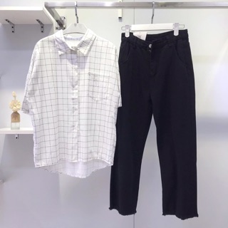 Quần jeans ống rộng 9973 (Ảnh shop tự chụp)