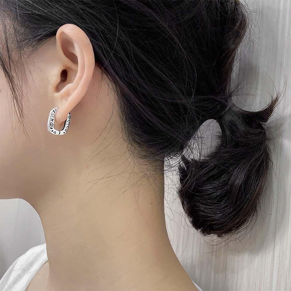Khuyên Tai Tròn Đơn Giản Nhiều Màu Sắc Thời Trang Cho Nam Và Nữ