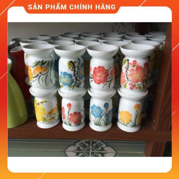 - Đèn xông tinh dầu đốt nến nhé mọi người