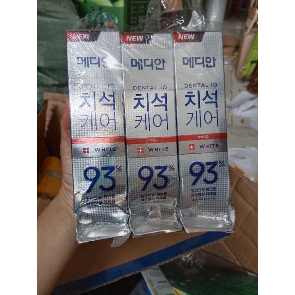 Xả lỗ kem đánh răng Median 93% như hình