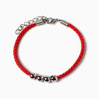 Vòng tay sợi chỉ đỏ may mắn