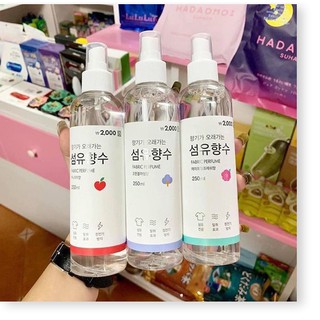 Xịt Thơm Quần Áo Fabric Perfume Daiso 250ml