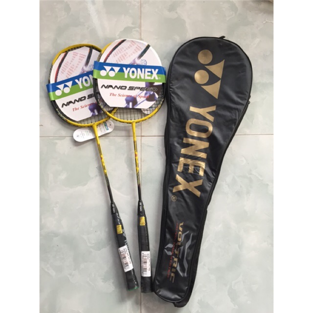 1 đôi vợt cầu lông yonex (2 cái)