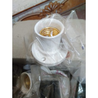 Đui đèn vuông 90 độ LIOA DDX90
