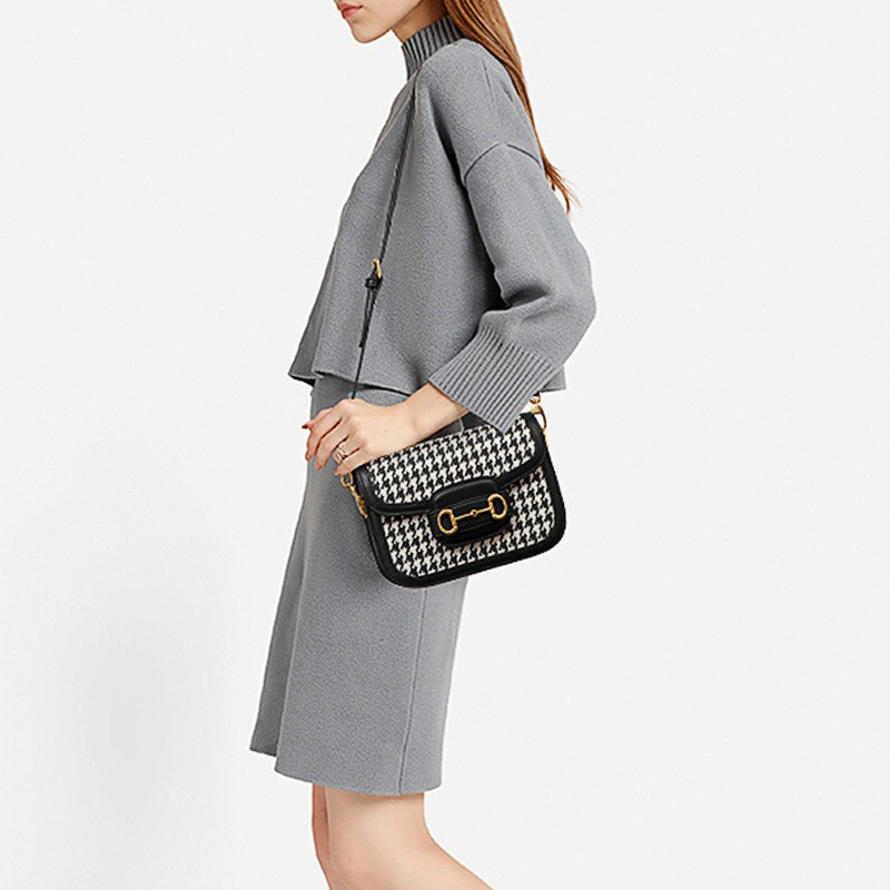 Túi đeo chéo nữ họa tiết kẻ ziczac giá rẻ thời trang đi chơi TX062