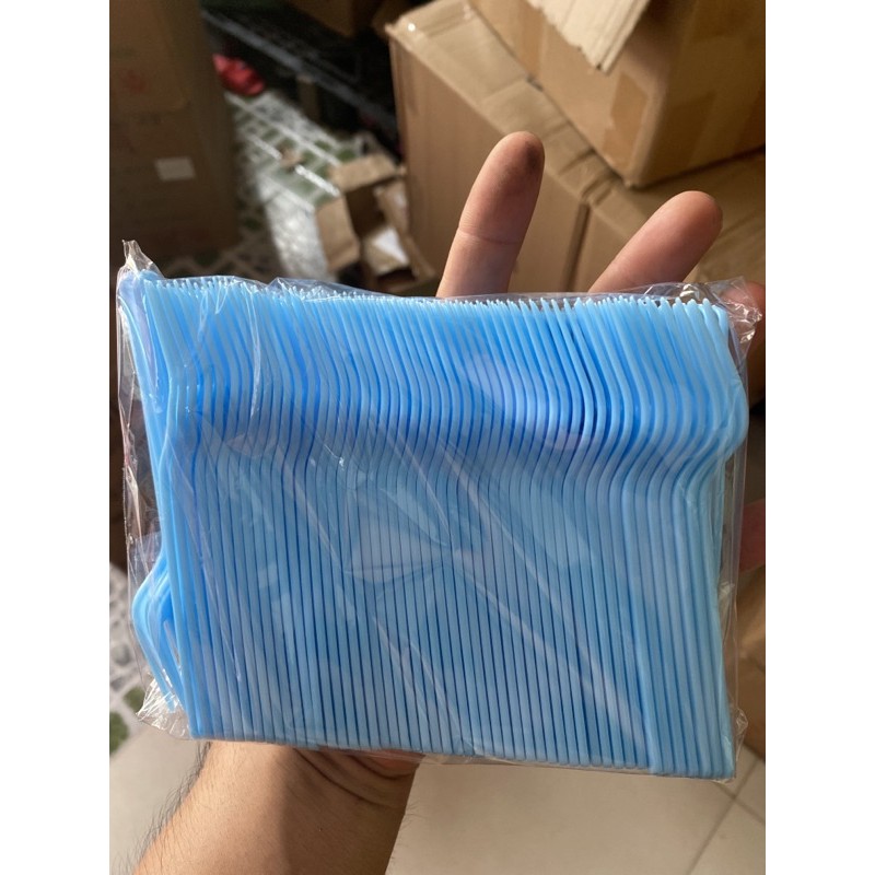 100 xiên ăn bánh kem, bánh sinh nhật, rau câu, trái cây...