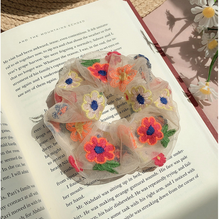 Dây buộc tóc Scrunchies thêu hoa ngũ sắc HD54