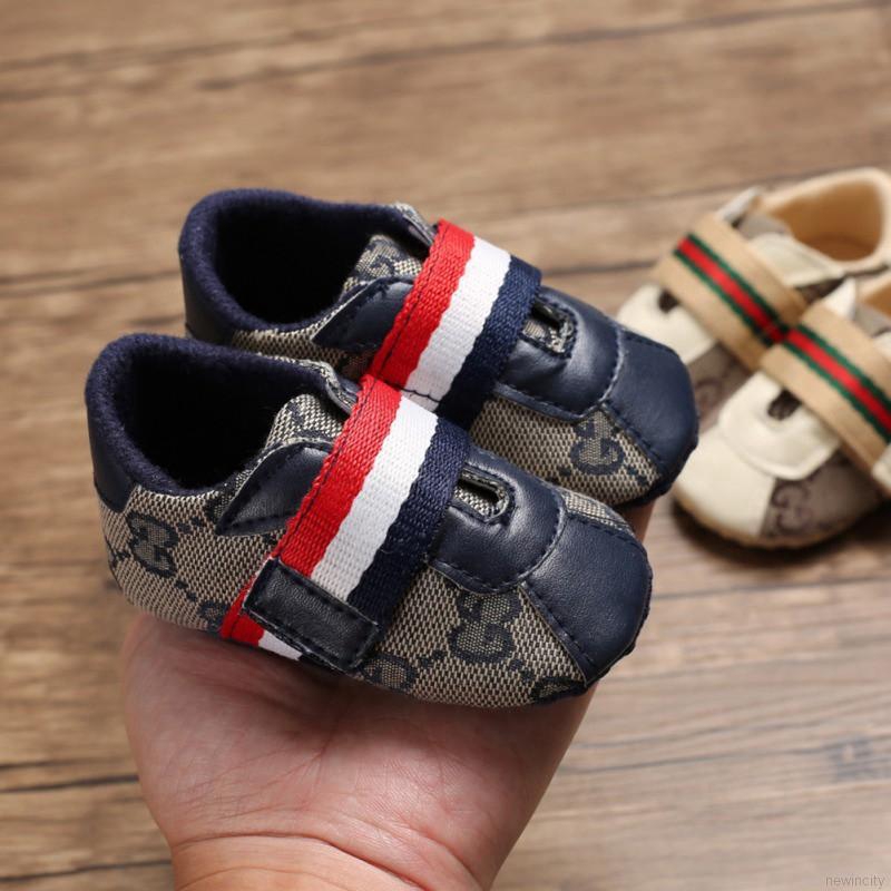 Giày Đế Mềm Chống Trượt Cho Bé Tập Đi