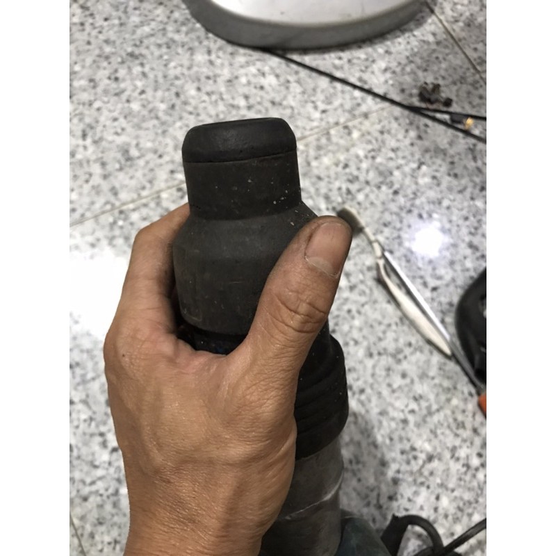 MÁY ĐỤC BÊ TÔNG BÃI BOSCH D-70745