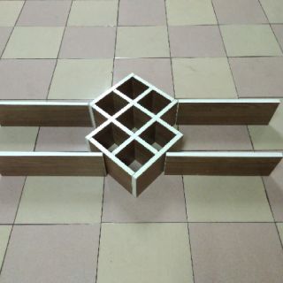 KỆ RƯỢU Trang trí
