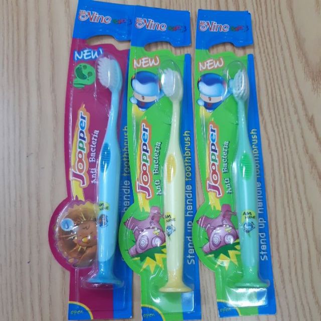 Nhà thuốc Pharnamhai, Bàn Chải Đánh Răng Nine Joopper For Kid Toothbrush (Giao màu ngẫu nhiên)