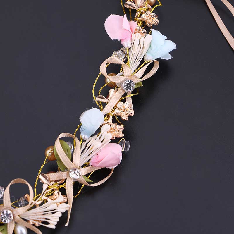 Vòng cài tóc cô dâu đính hoa và ngọc trai