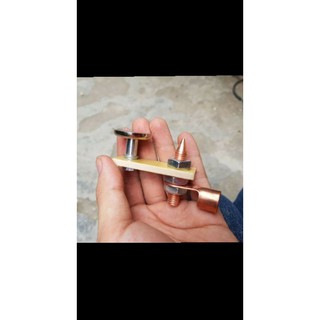 kẹp mát nam châm máy hàn hút siêu mạnh .