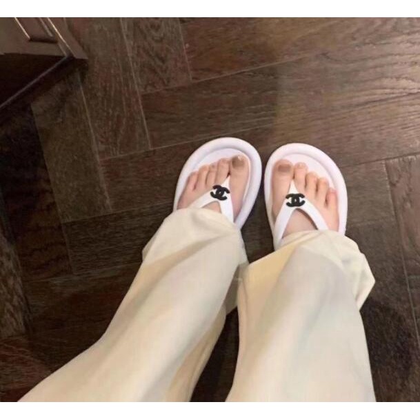 Đôi dép xỏ ngón thời trang mùa hè thường ngày cho nữ đi biển