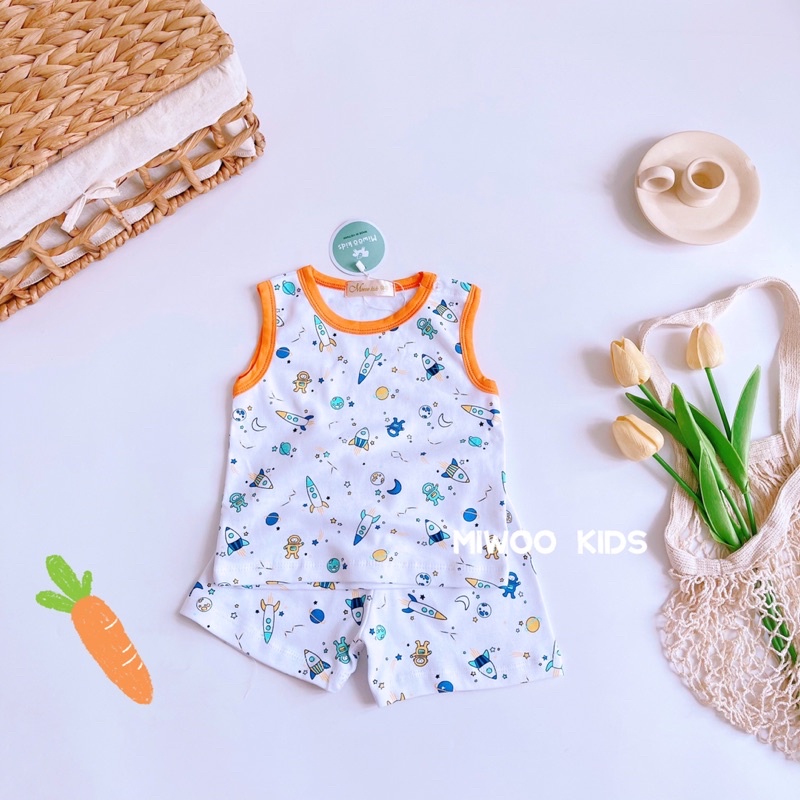 Bộ ba lỗ bé trai