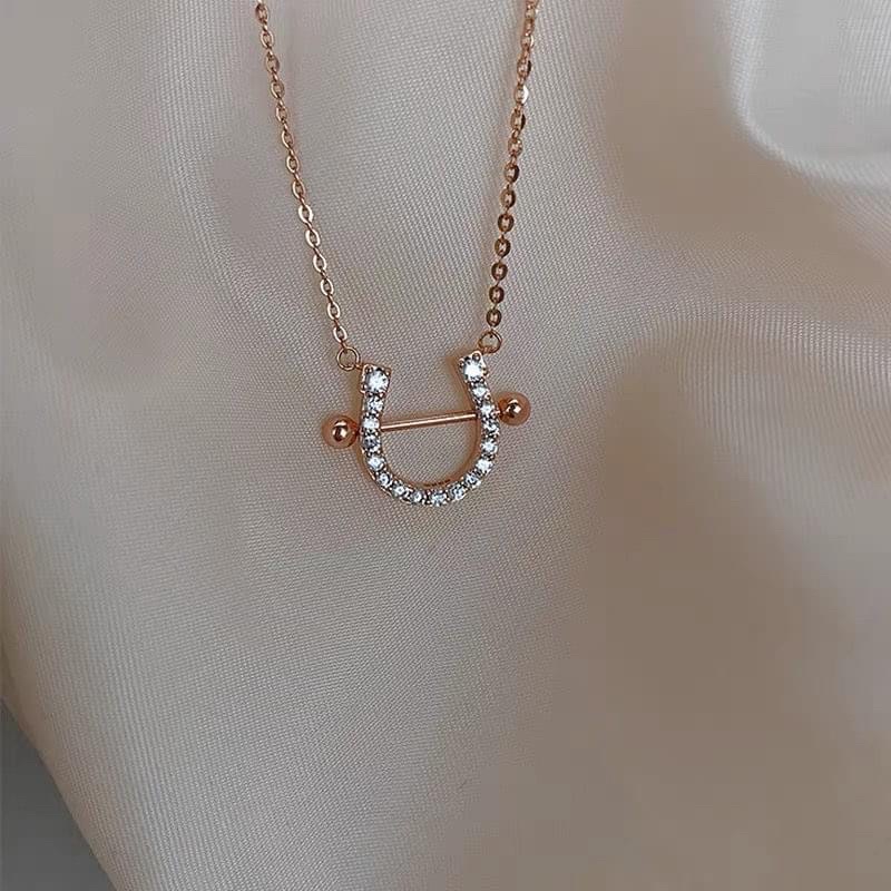 Dây chuyền đá khoá nhân duyên xinh xắn