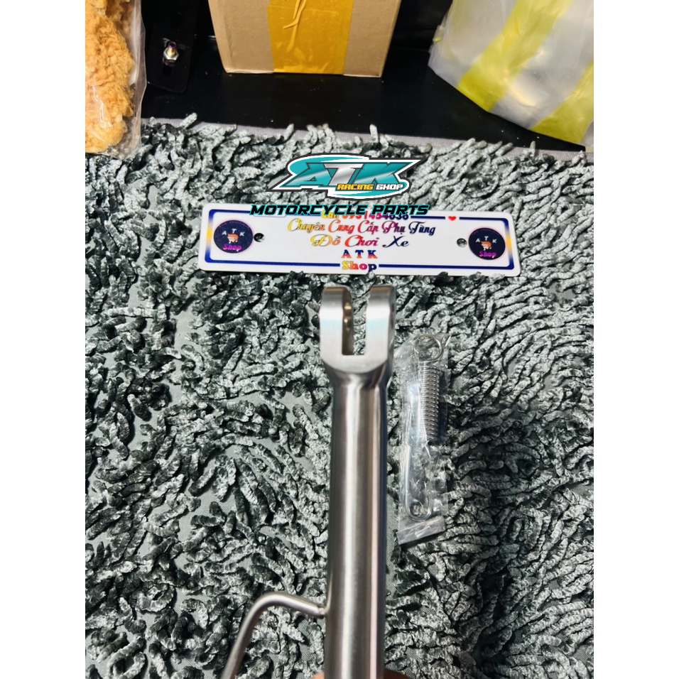 Chân chống nghiêng inox 304 đặt nguyên khối  dành cho xe Vario click  tặng kèm lò xo thép xiken