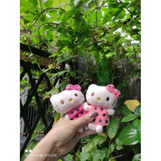  Móc khóa hello kitty chấm bi