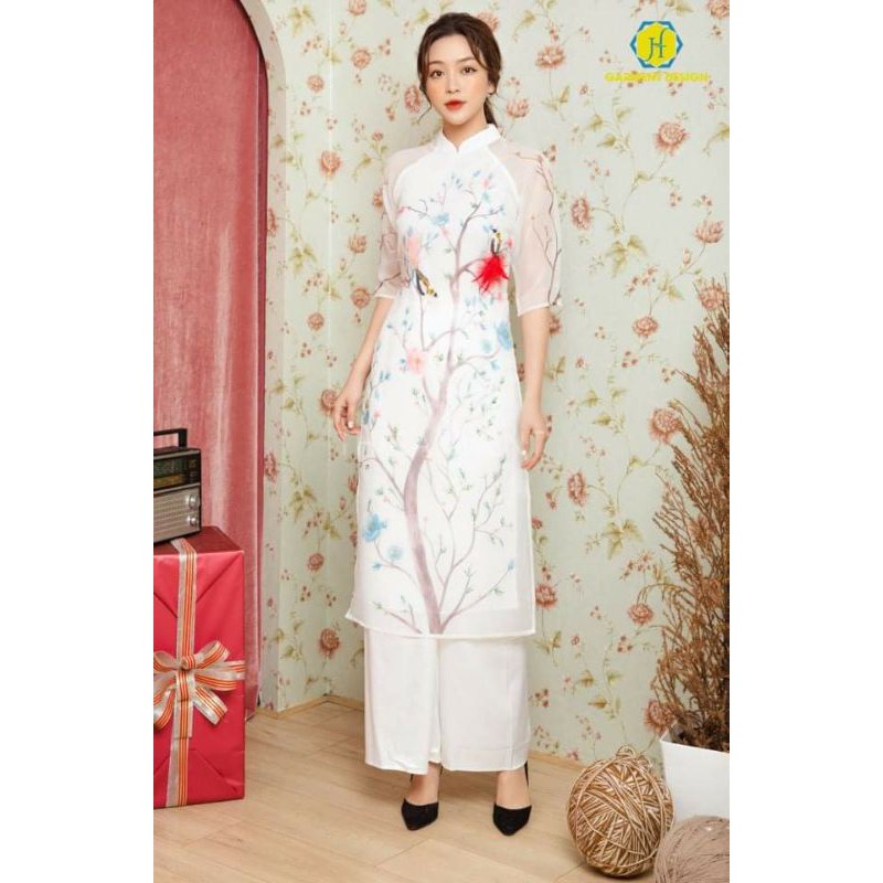 Áo dài đính nổi kim sa cành đào