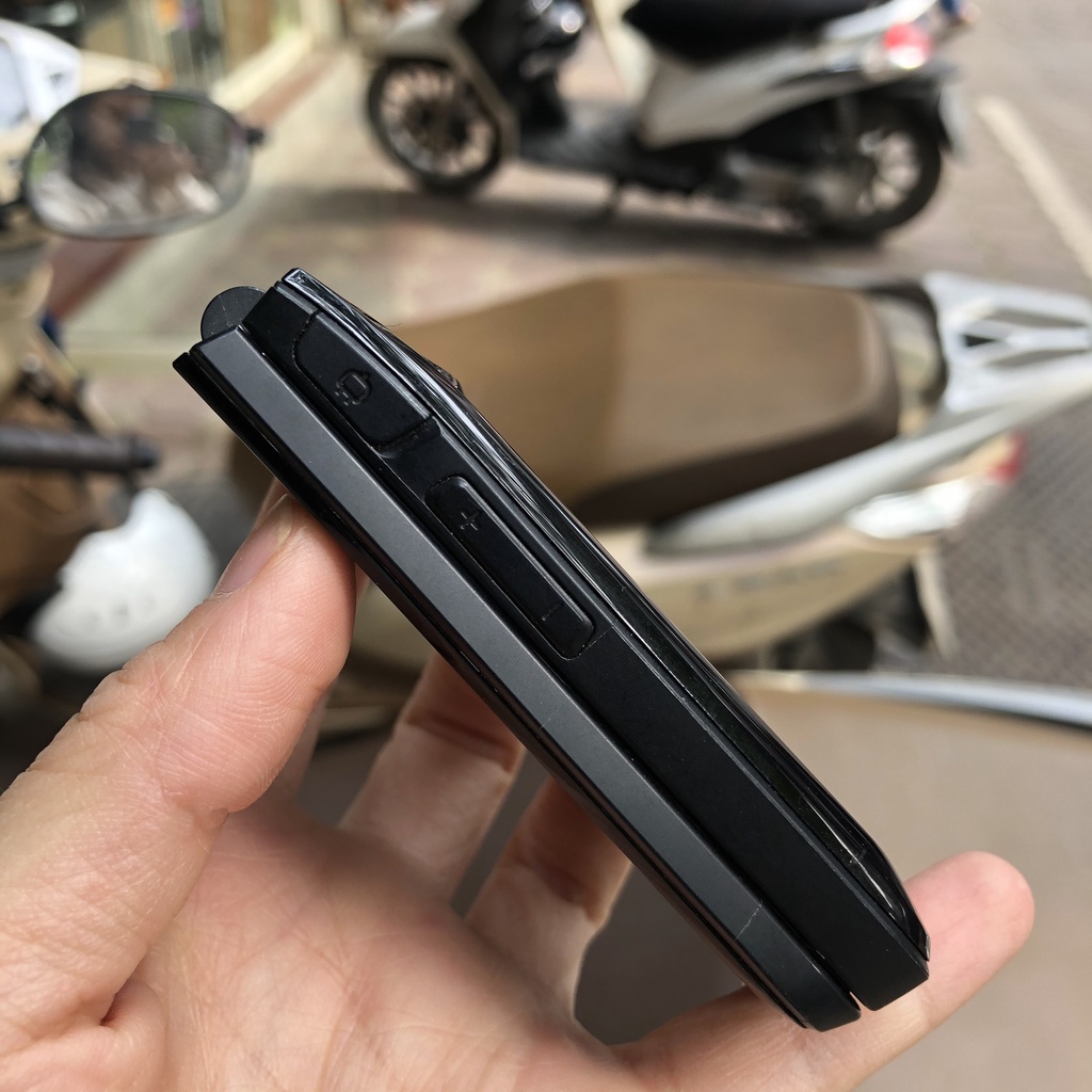Điện thoại cổ Nokia 2720 zin đẹp chính hãng 100%
