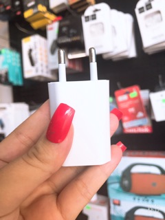 [ GIÁ HỦY DIỆT]Củ sạc dẹt iPhone 5W Zin bóc máy.