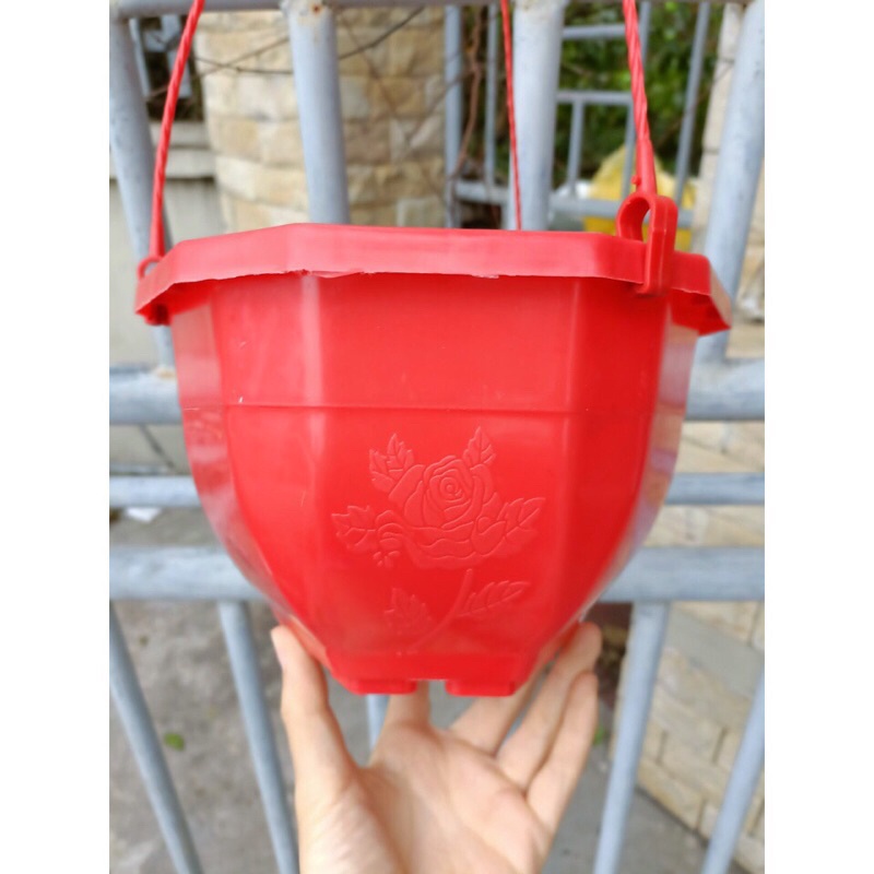 Chậu treo.kẹp kích thước 22x15cm nhiều màu kèm dây treo