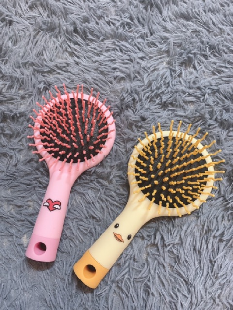 Lược Mini Massage Cầm Tay Kèm Gương - Lược Đệm Mát Xa Bỏ Túi Siêu Dễ Thương