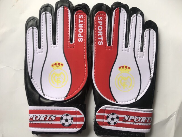 Găng tay thủ môn không xương trẻ em