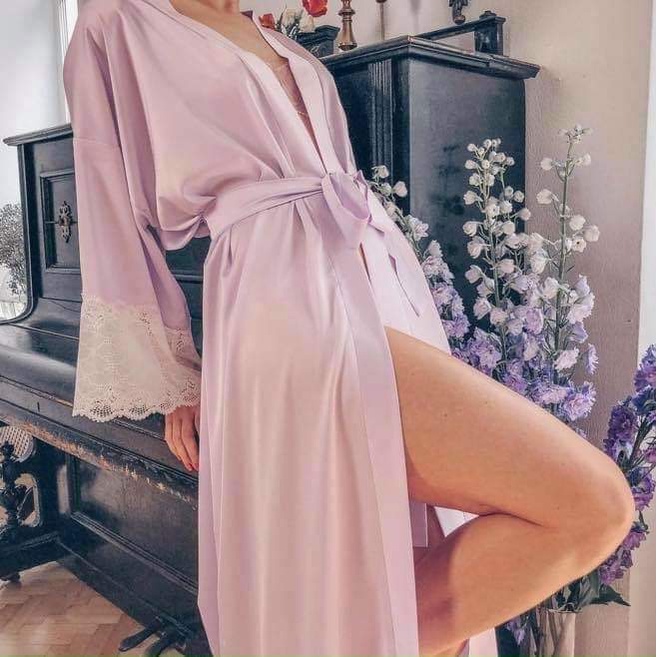 Áo choàng lụa dáng dài qua gối phối ren mặc nhà sang trọng ĐỦ MÀU ĐỦ SIZE | BigBuy360 - bigbuy360.vn