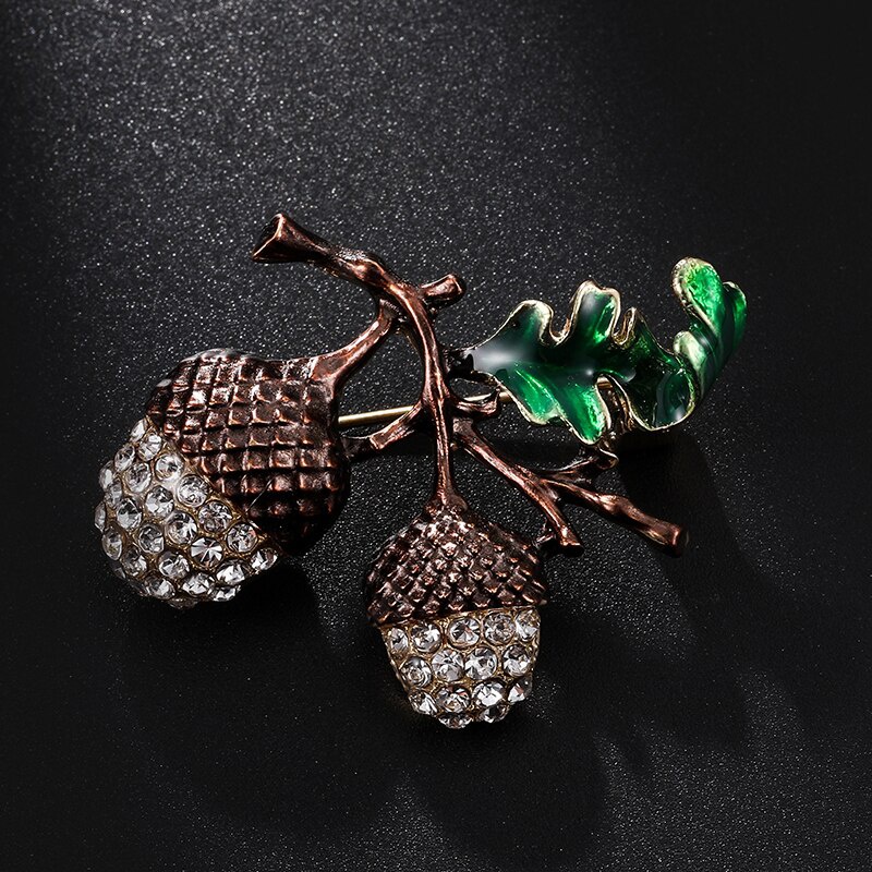 Ghim cài áo hình quả thông đính đá thời trang cho nữ