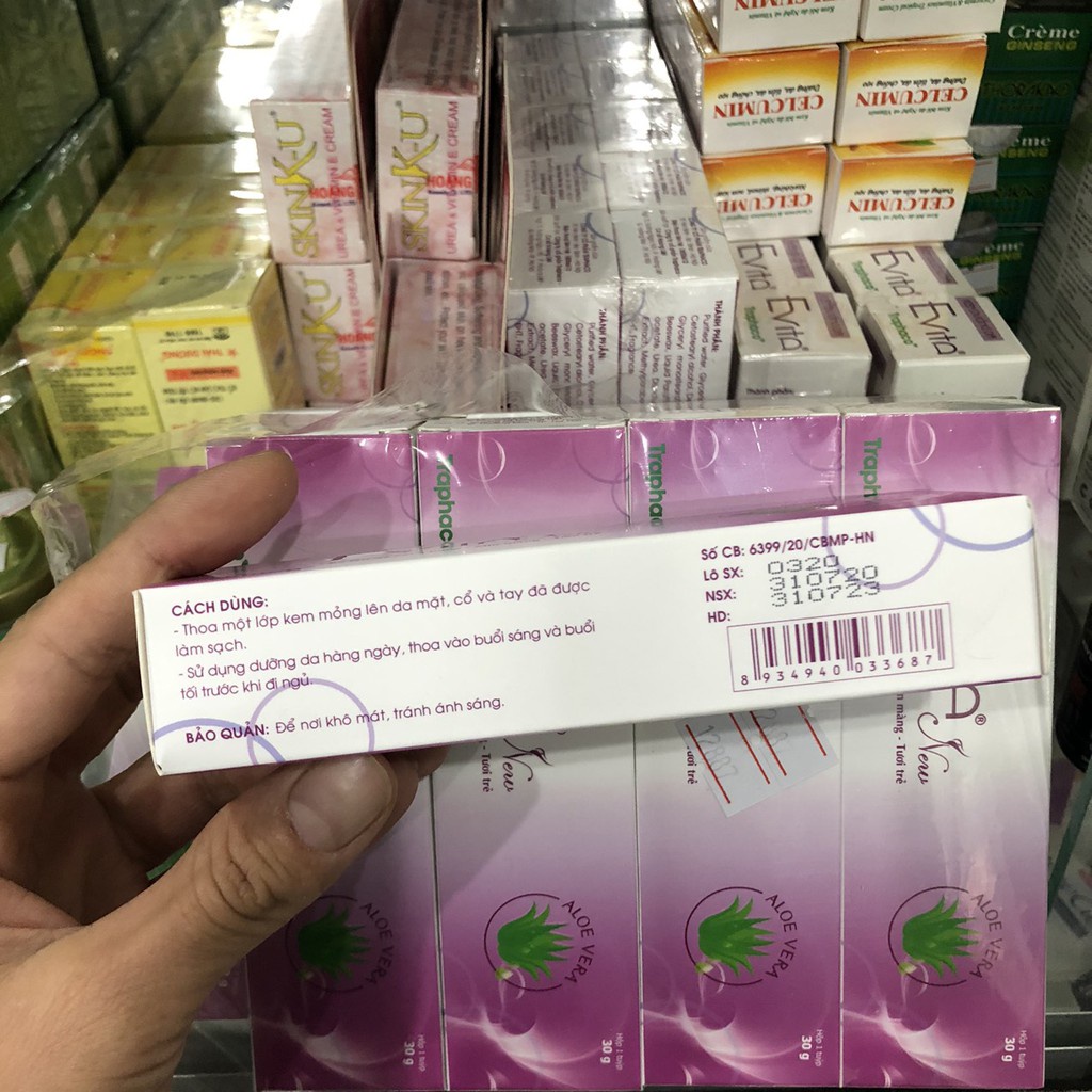 Kem dưỡng da Evita New 30gr Traphaco