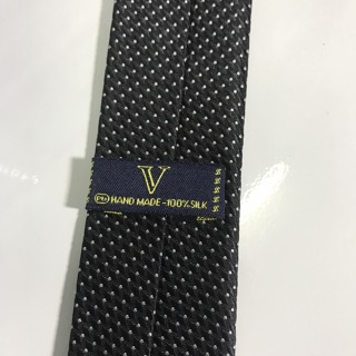 Cavat Đen Chấm Bi Bản Nhỏ