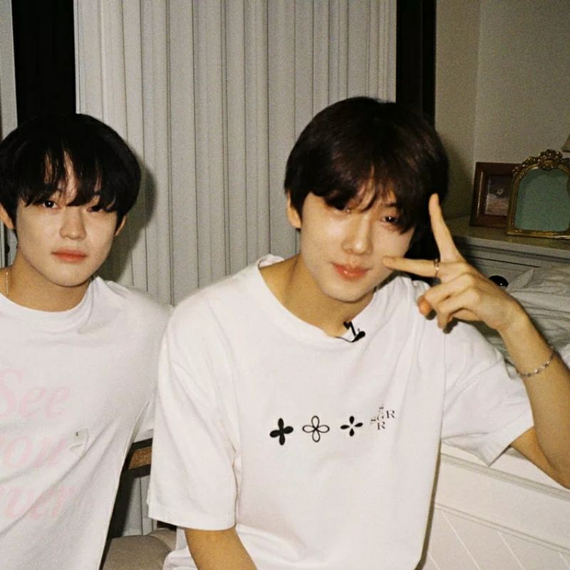 Áo phông SGR style basic giống Taeyong và Jisung NCT