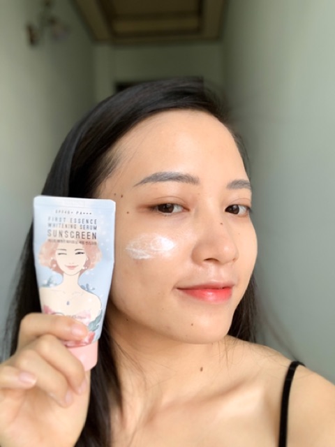 [SP BÁN CHẠY] Kem Chống Nắng Rosie First Essence Whitening Serum Sunscreen