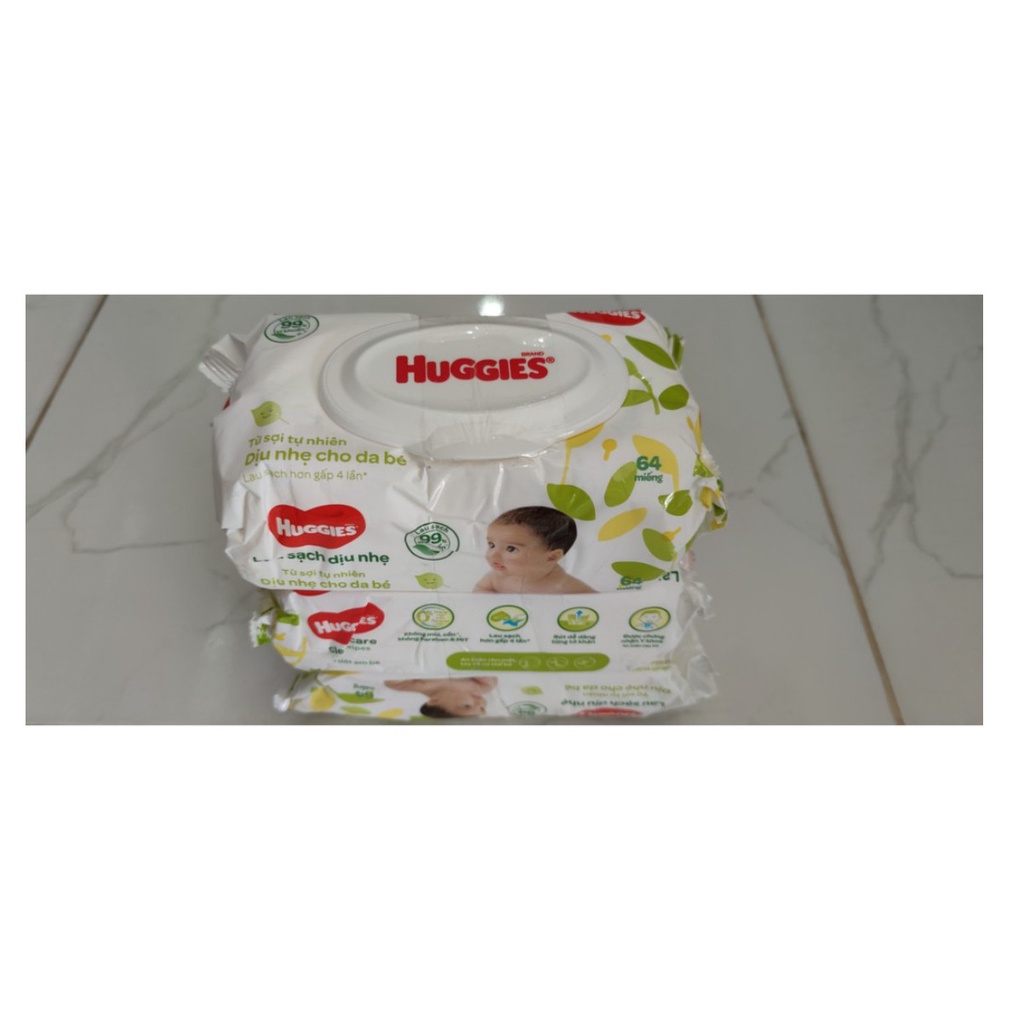 Khăn ướt  Huggies không mùi (64 miếng) dùng an toàn cho bé