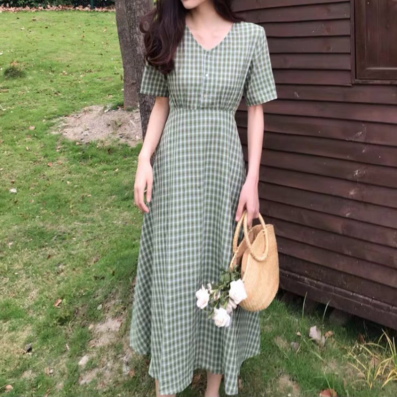 Đầm cổ tròn hoạ tiết sọc ca-rô nữ tính