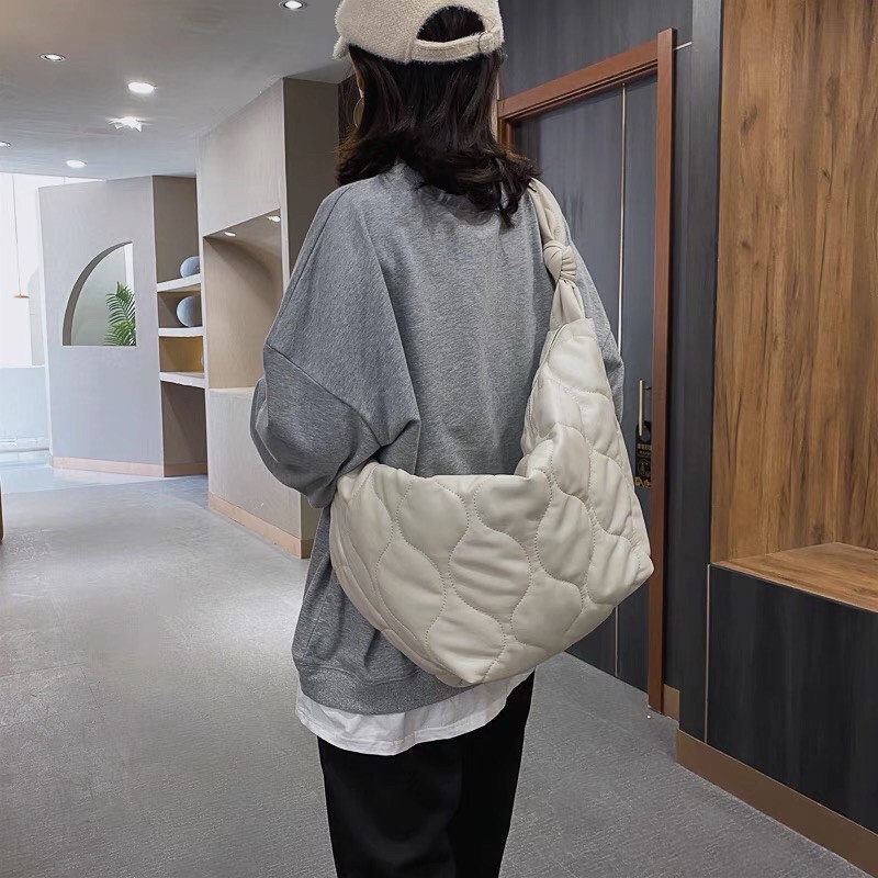 Túi đeo chéo size lớn