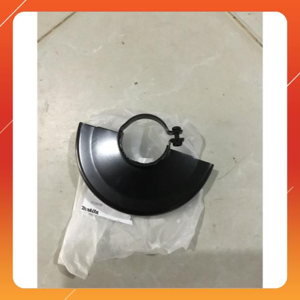 Bảo hiểm máy mài góc 9558HN