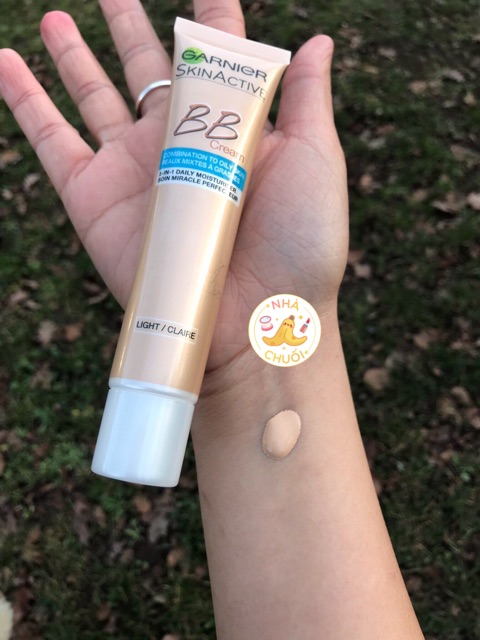 Kem trang điểm Garnier Skin Active BB Cream Long Lasting 12hr (Light) (BILL UK) SPF20 cho da dầu và da hỗn hợp màu sáng | BigBuy360 - bigbuy360.vn