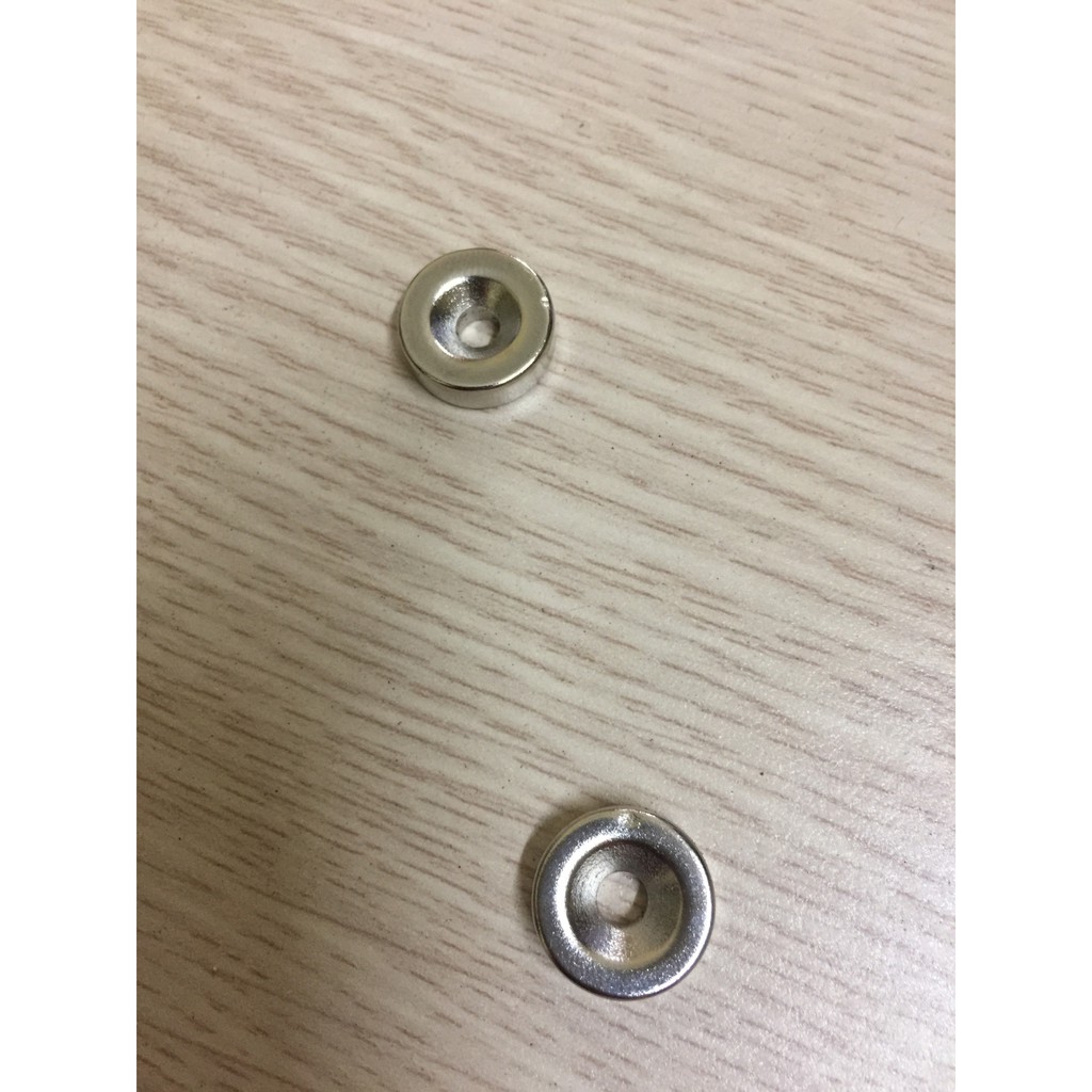 Nam châm viên 15x5 lỗ 5 mm, loại nam châm đất hiếm có lỗ cực mạnh.