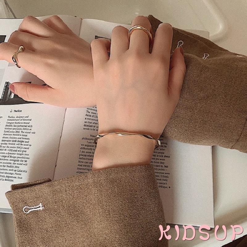 Vòng đeo tay dạng mở kết cấu hình tròn màu sắc đơn giản cho nữ