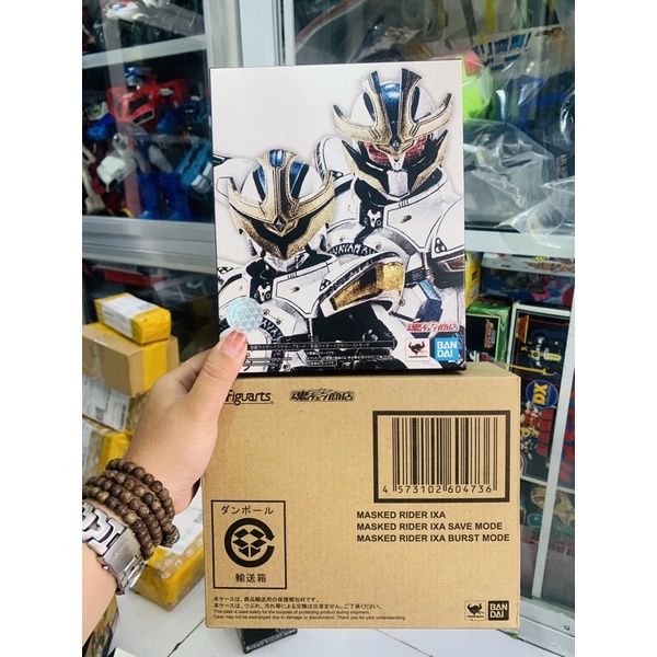 Đồ chơi siêu nhân Mô hình SHF KAMEN RIDER IXA 2.0