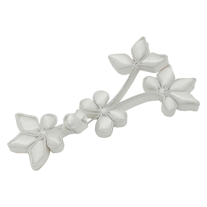 Nút thắt trang trí áo sườn xám phong cách Trung Hoa độc đáo