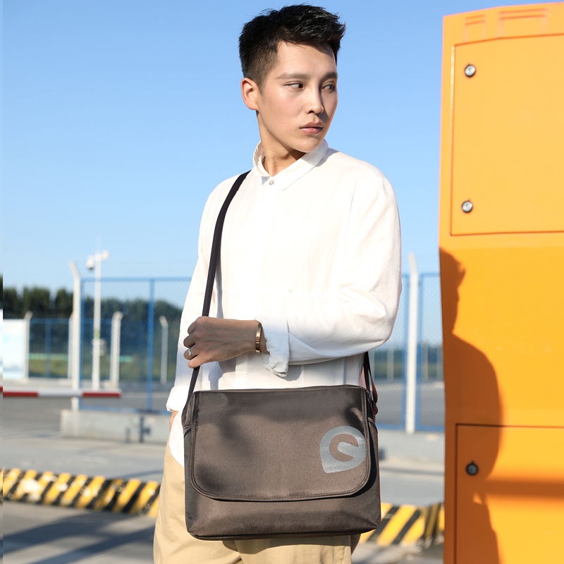 Men's Oxford Canvas Men's Shoulder Bag Men Messenger Bag Men Messenger Bag Cross-section New Large Capacity Casual Tide Bag