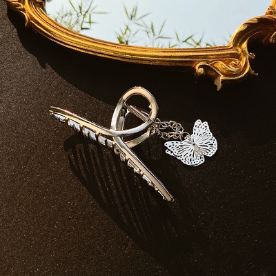 Kẹp Tóc Kim Loại Hình Bướm / Trái Tim Phong Cách Hàn Quốc